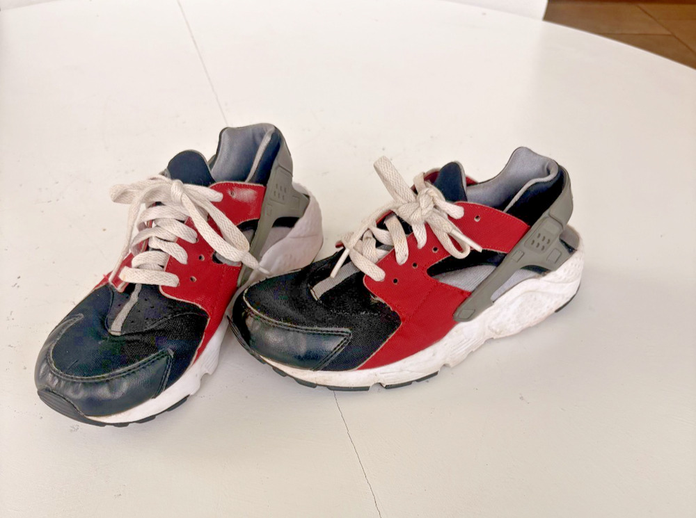 NIKE AIR HUARACHE Junior WHITE RED BLACK Sneakers Shoes 654275-008 7Y